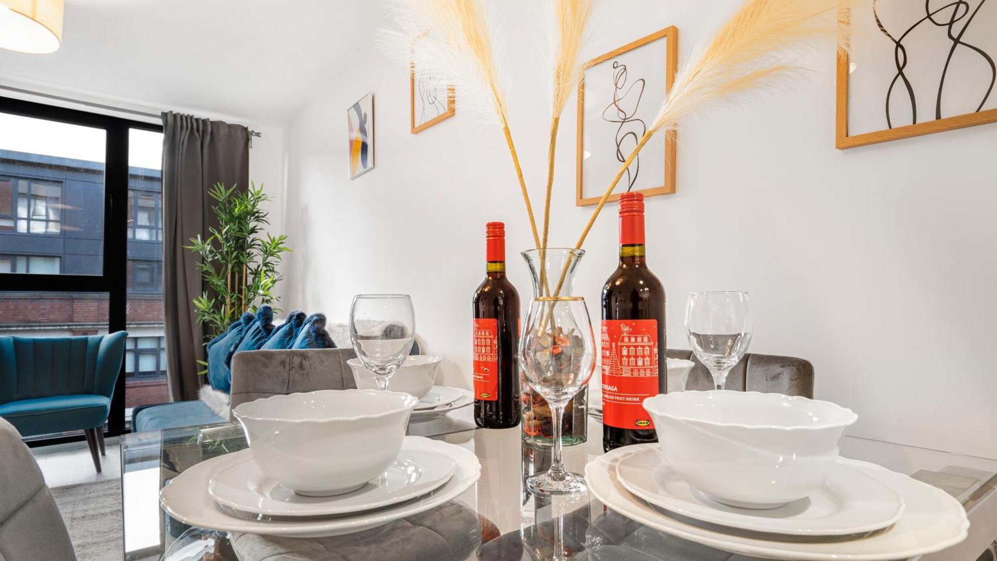 Апартаменты Oceanic Bliss: 2 Bed 2 Bath + Free Park + Netflix Бирмингем Экстерьер фото